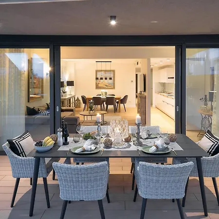 K Luxury Residence Split Exterior photo